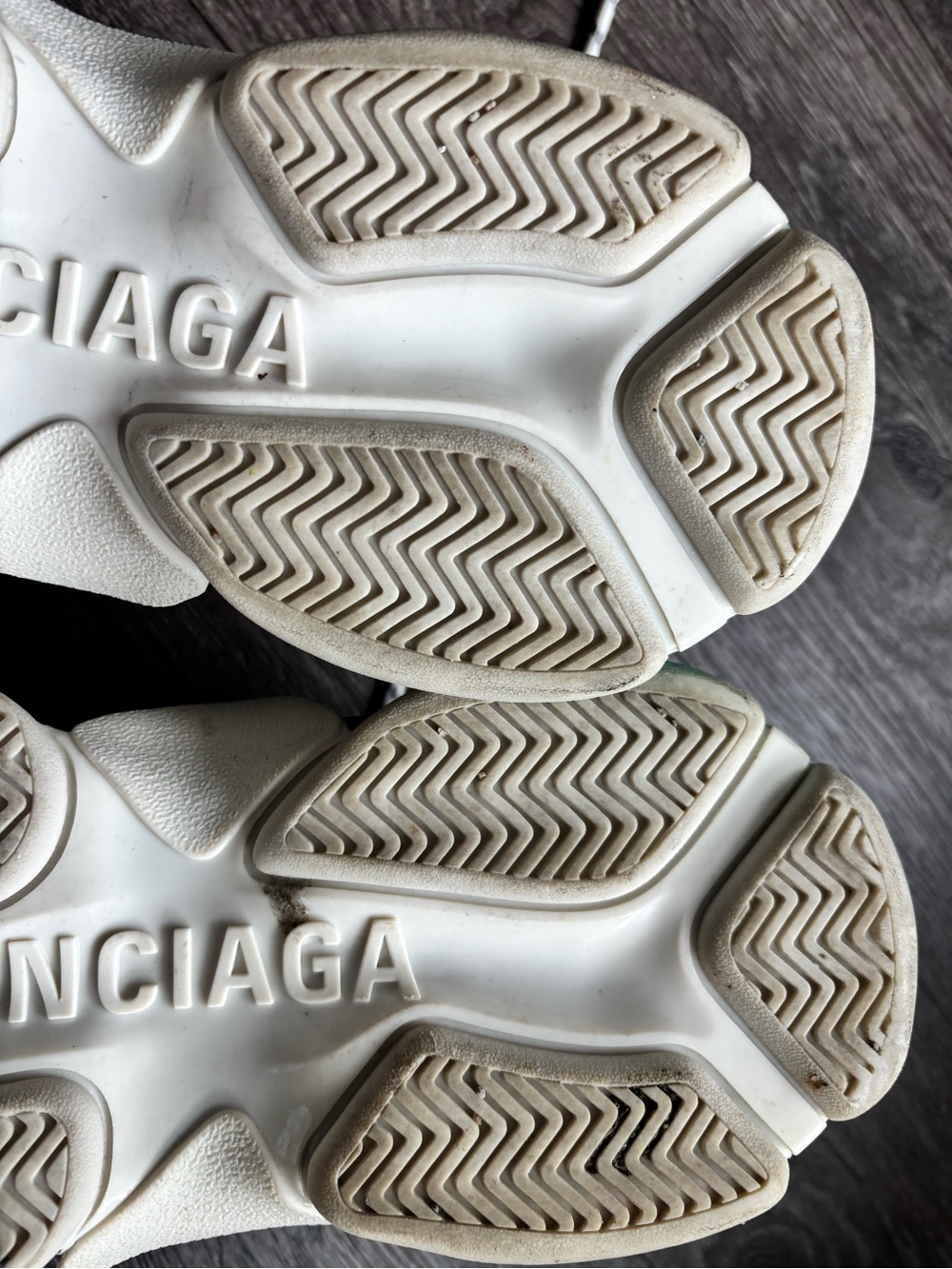 Balenciaga Triple S Sneakers - Picture 11 of 16